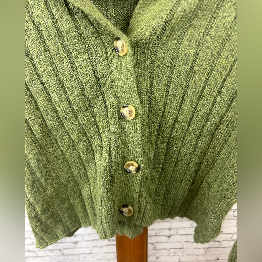 Wild Fable | Olive Button-Up Cropped Cardigan size XS - Picture 4 of 5